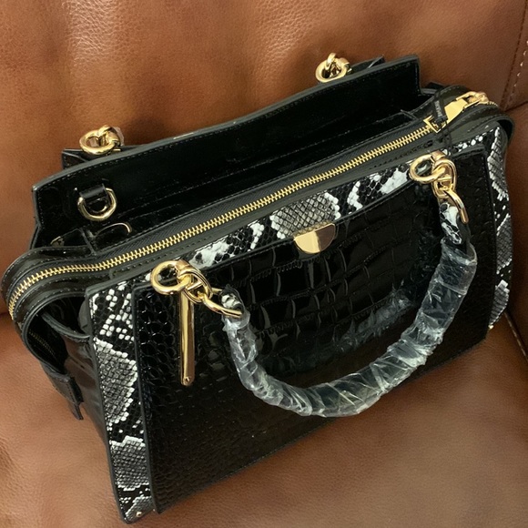 ameri mode black viper purse with straps and dust bag - Picture 11 of 11